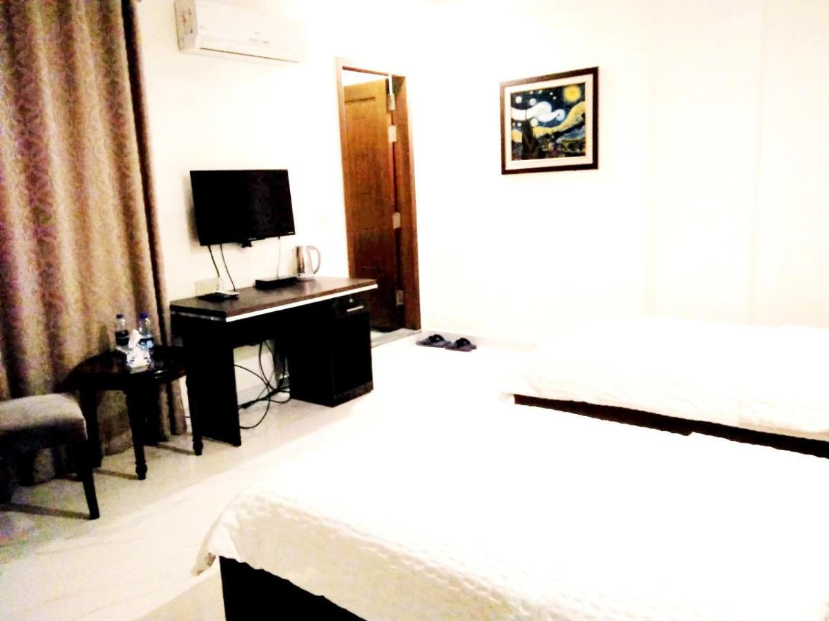 Jade Dragon Hotel Dha Lahore Ngoại thất bức ảnh