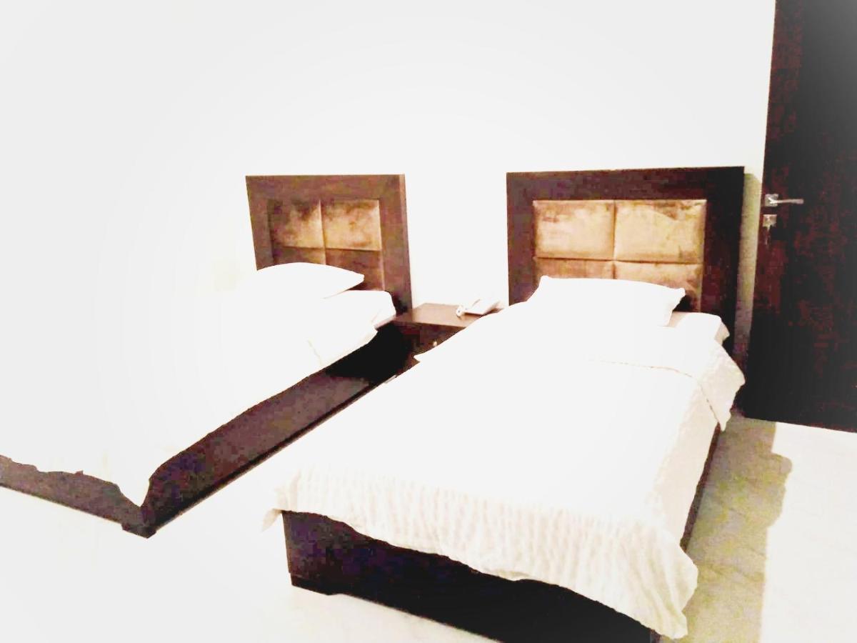 Jade Dragon Hotel Dha Lahore Ngoại thất bức ảnh