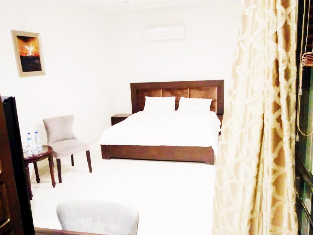 Jade Dragon Hotel Dha Lahore Ngoại thất bức ảnh
