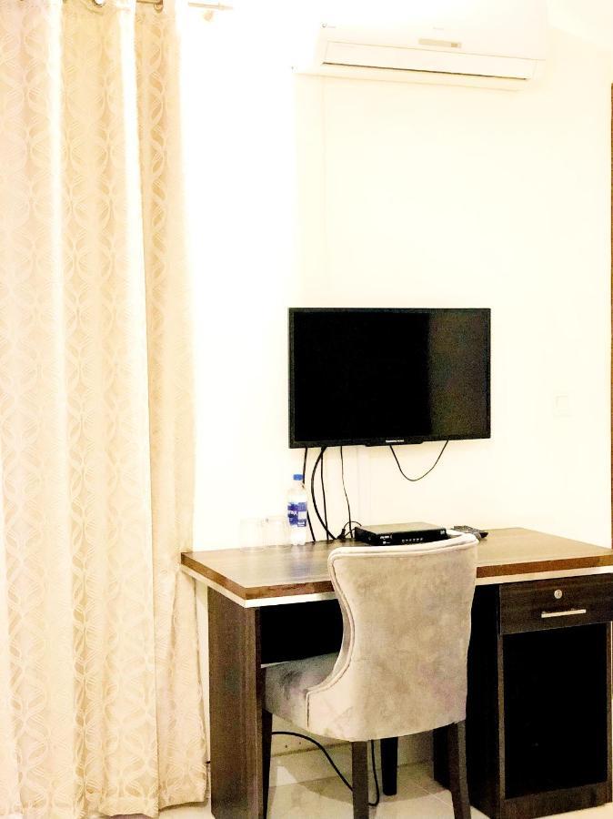 Jade Dragon Hotel Dha Lahore Ngoại thất bức ảnh