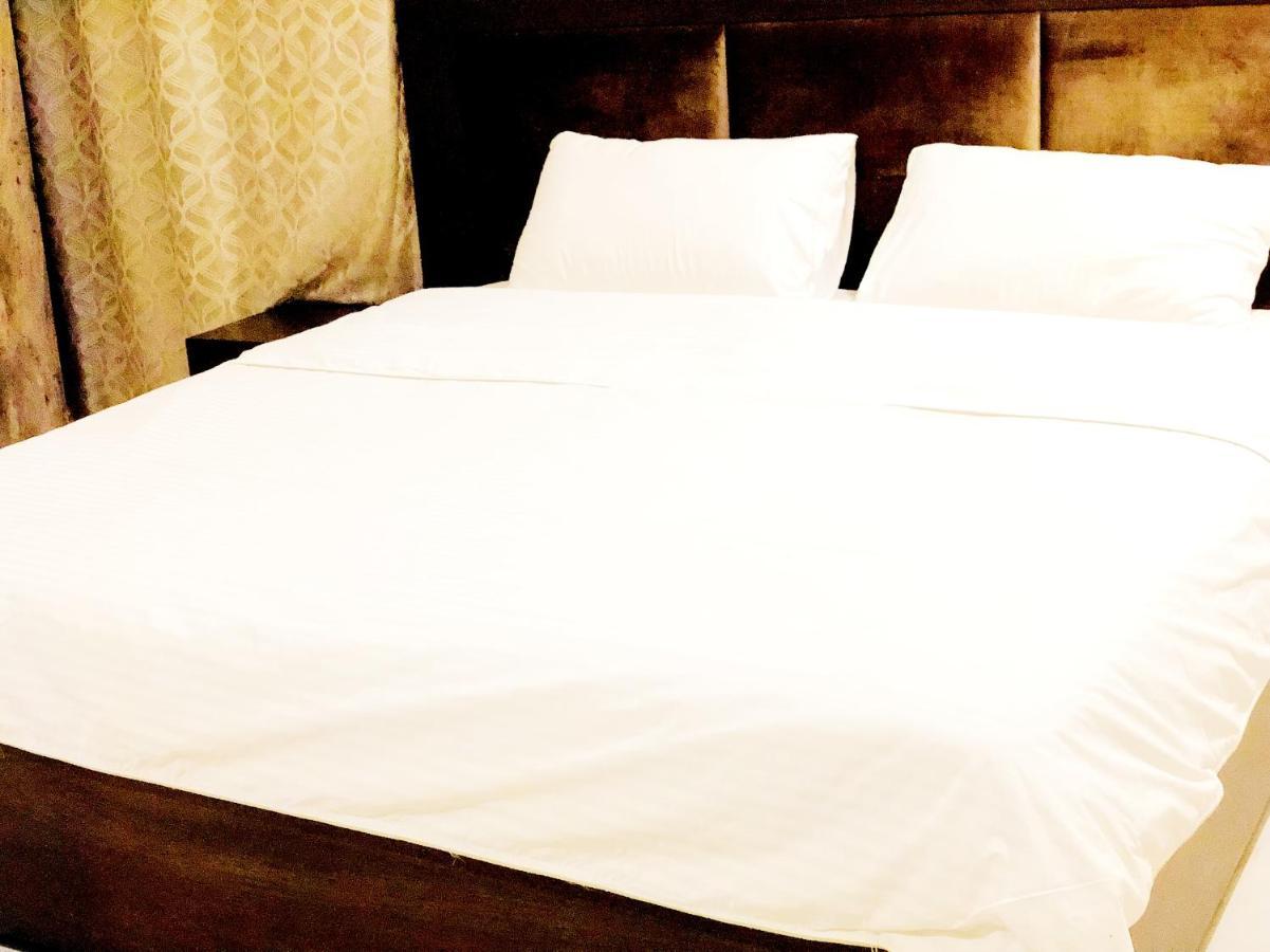 Jade Dragon Hotel Dha Lahore Ngoại thất bức ảnh